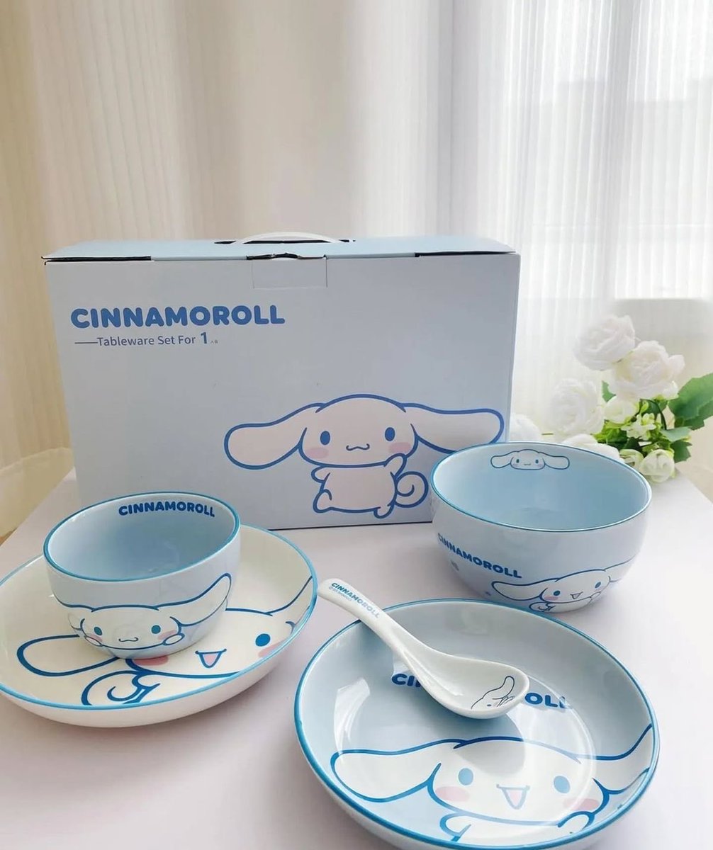 cutecorestar's tweet photo. honey we have guests 
bring out the fine china https://t.co/dSvlUWtvfe