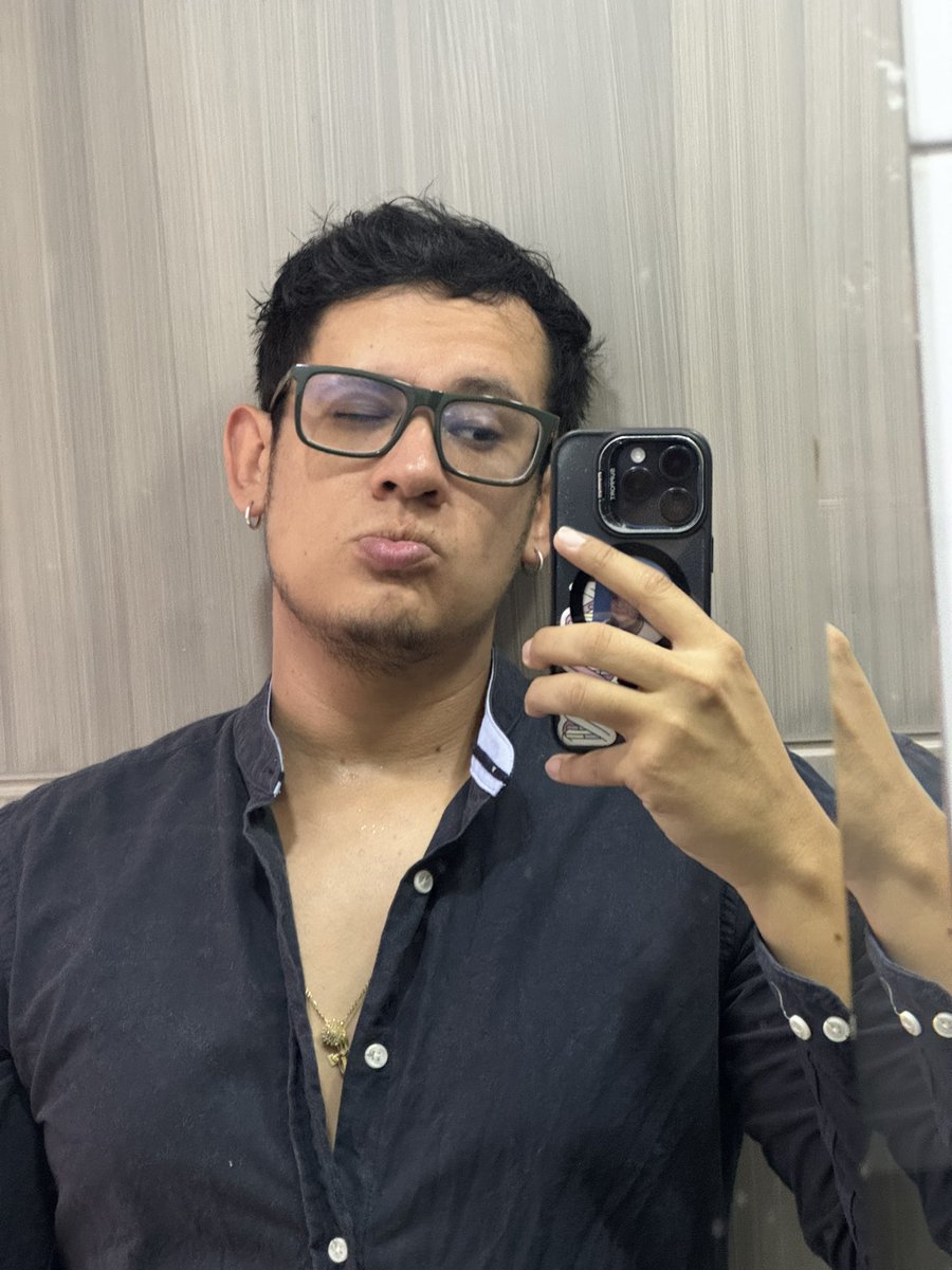 garomeroq's tweet photo. La carita / las nachas. https://t.co/1J8N7VvwEo