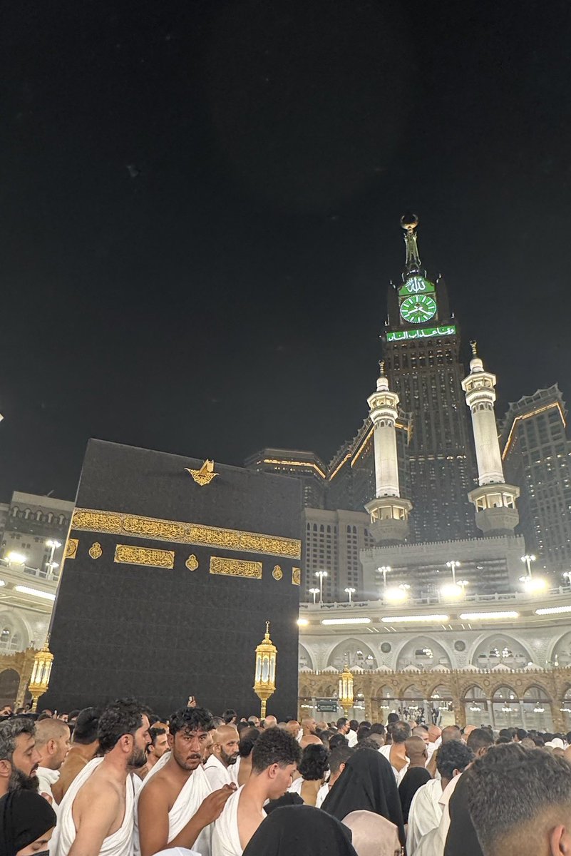 Noura_mostafa22's tweet photo. طاب اللقاء وقرّت العين وارتوى القلبَّ،
اللهُمَّ لَكَ الحَمْدُ حَمْدَ الشاكِرِينَ
اللهـم أجعلها عمرة مقبولة وسعيًا مشكورًا وذنبًا مغفورًا ودعاءً مستجاباً 🤍🕋.
@Xnr1019710 
انا حرفيا ا دعيت لكل اصحابي اللي هنا ♥️ https://t.co/b6Aty38cWc