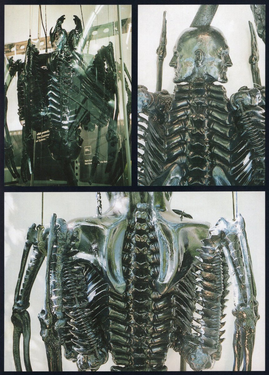 solisolsoli's tweet photo. Skeletal Chair · H.R. Giger https://t.co/qIbOaVFjHM