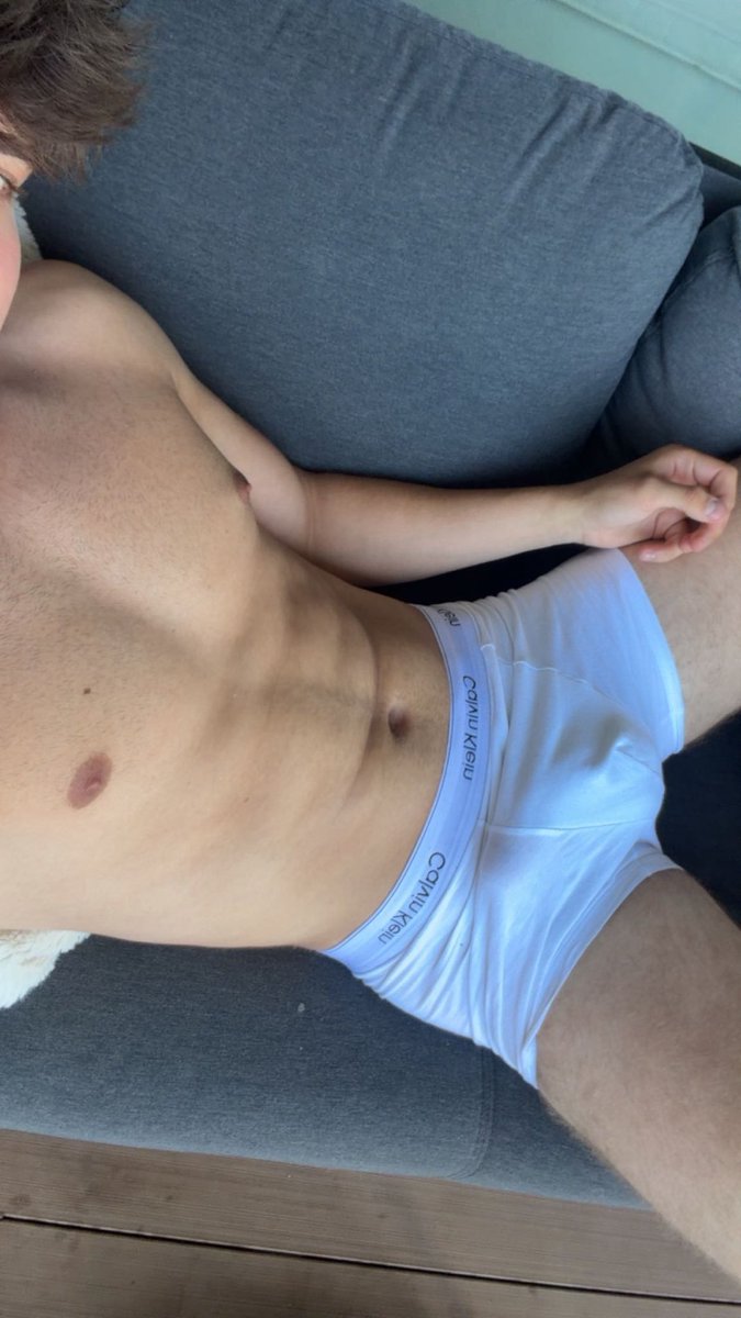mikematts783's tweet photo. Call me your midnight snack 🥵 https://t.co/4k82RTHsHb