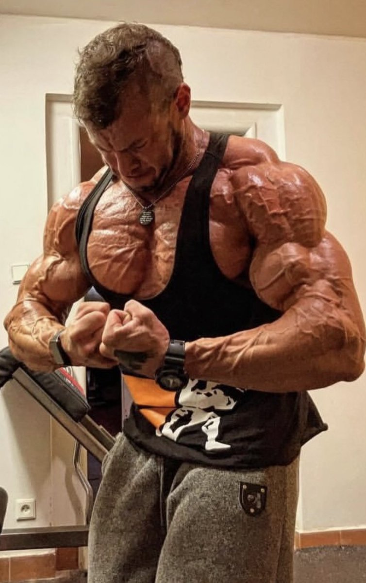 MuscleJacking tweet picture