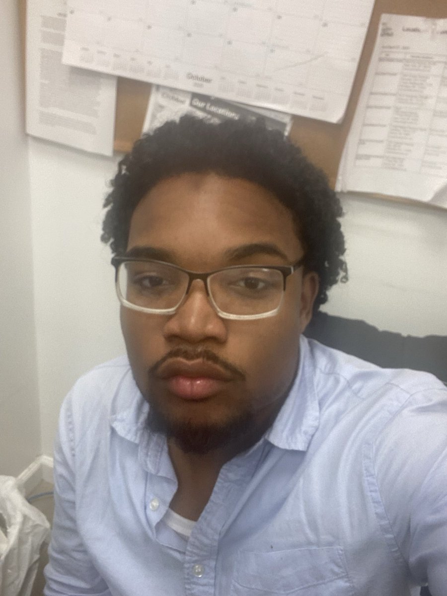 necio2025's tweet photo. Why are my glasses cricket??? #nyc #mlm #bronx https://t.co/rxx9ga4aBn