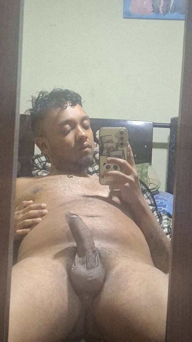 Juliespi20X's tweet photo. 81. Hetero Colombiano Engañado 🇨🇴 

Dale RT + ❤️ https://t.co/ZXUVCmylp5