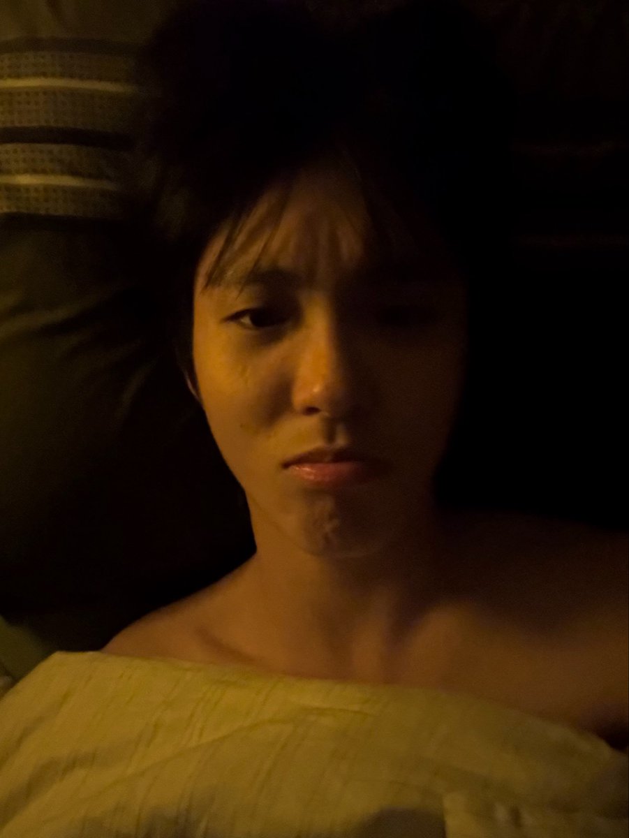 tananloh_'s tweet photo. นอนไม่หลับอ่ะแม่ https://t.co/AFw7HB62Vy