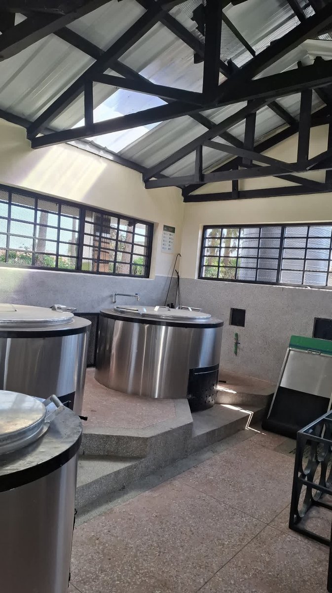 HonKangata's tweet photo. Kaharati Primary Maragwa - such 68 new kitchens are under construction as we prepare for Primary School Meals in Jan 2027.

A joint project with Food for Education https://t.co/ibWOQH8789