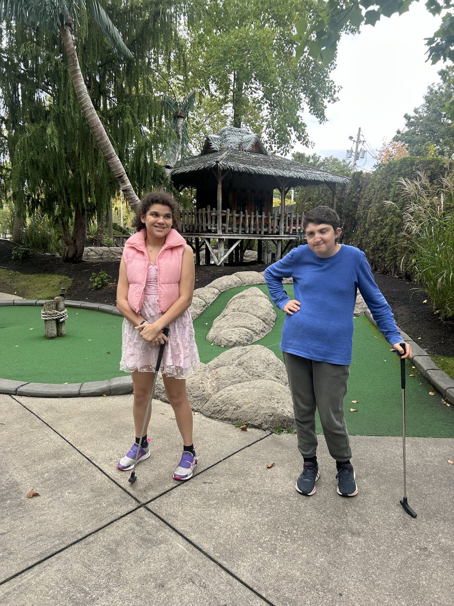 LABBBREC's tweet photo. #MiniGolfers on the course https://t.co/O1EnIGKLXe