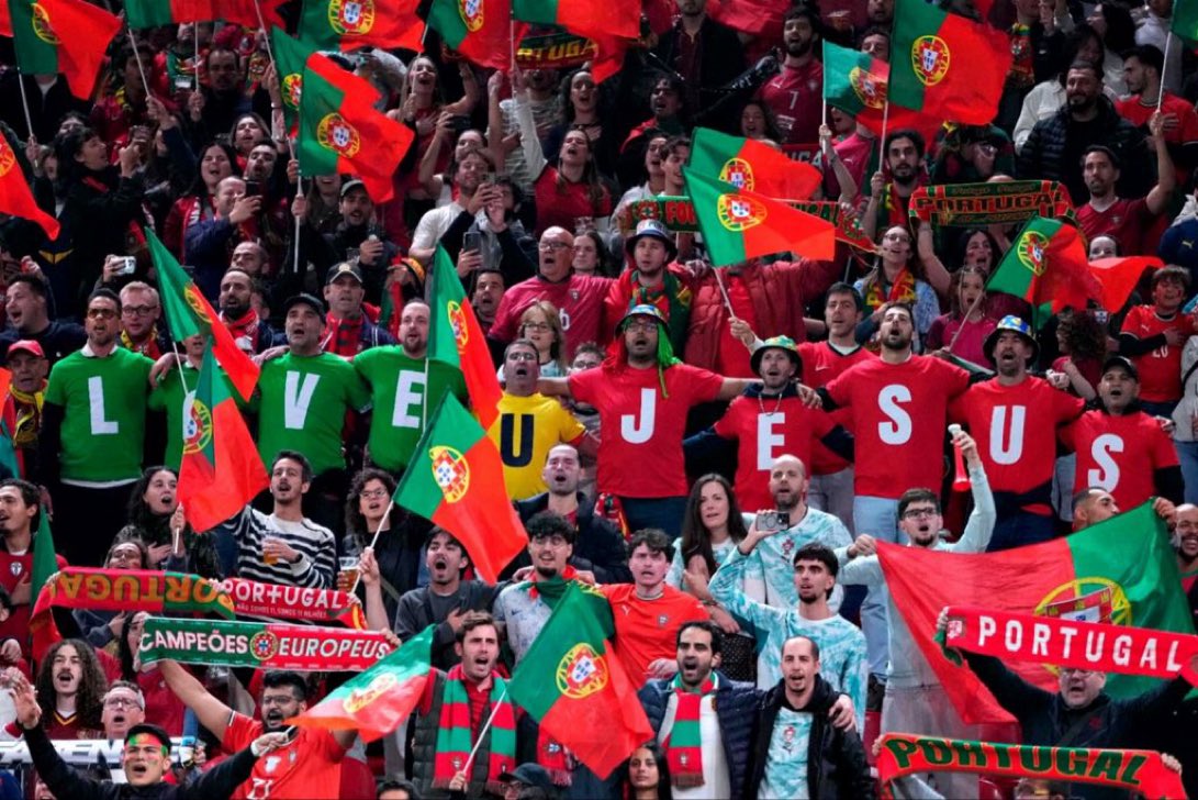 souooliveirawdd's tweet photo. Os portugueses estão mais unidos que nunca. 

Ninguém está acima da seleção! https://t.co/RAZD0eQufY