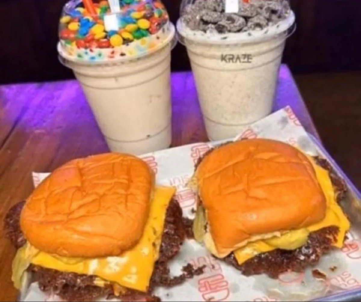 Michaeldudufudu's tweet photo. Would you eat this for $1 million dollars? https://t.co/IgguuRdhHE