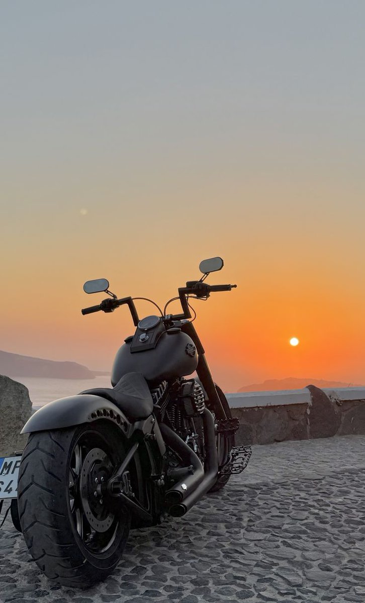 beardedbikez's tweet photo. That's us done for the day
Have a great evening and, remember tomorrow's Frideday
#motorcycle #MotorcycleLife #harleydavidsonuk #timeforabeer https://t.co/N6LMCbqY5g