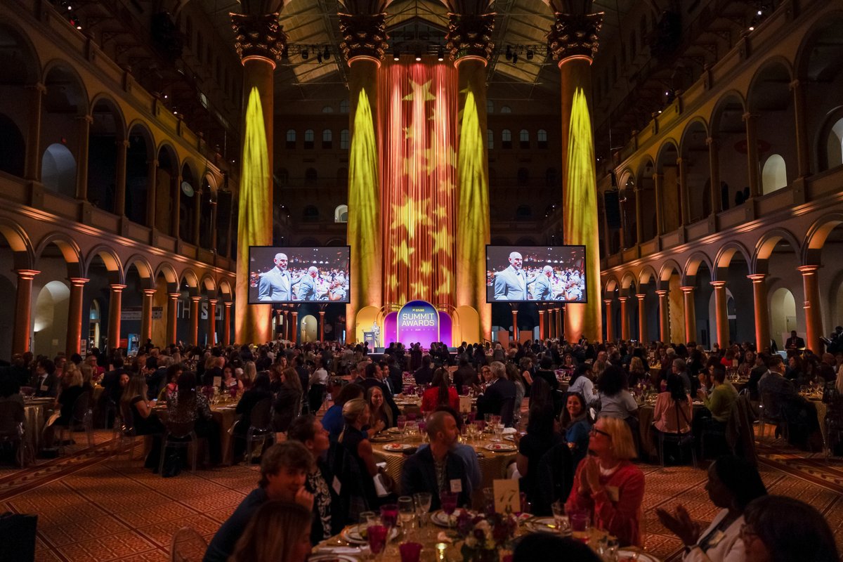 epnacusa's tweet photo. Celebrating leadership and excellence! A look back at the ASAE Summit Awards through our lens. 🏆📷
.
.
.
#ASAE #EventPhotography #CorporatePhotography #SummitAwards2026 #AssociationExcellence 
 #epnac https://t.co/S8tznUlI9m