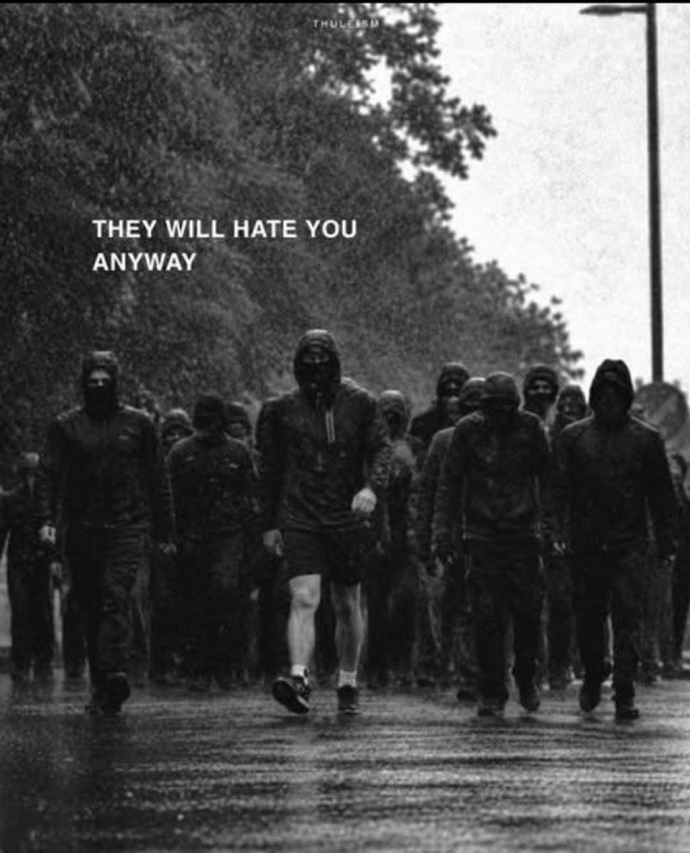 KreeohX's tweet photo. @dhoorebbc @Nigel_Farage https://t.co/raQZ0ZV8Jp
