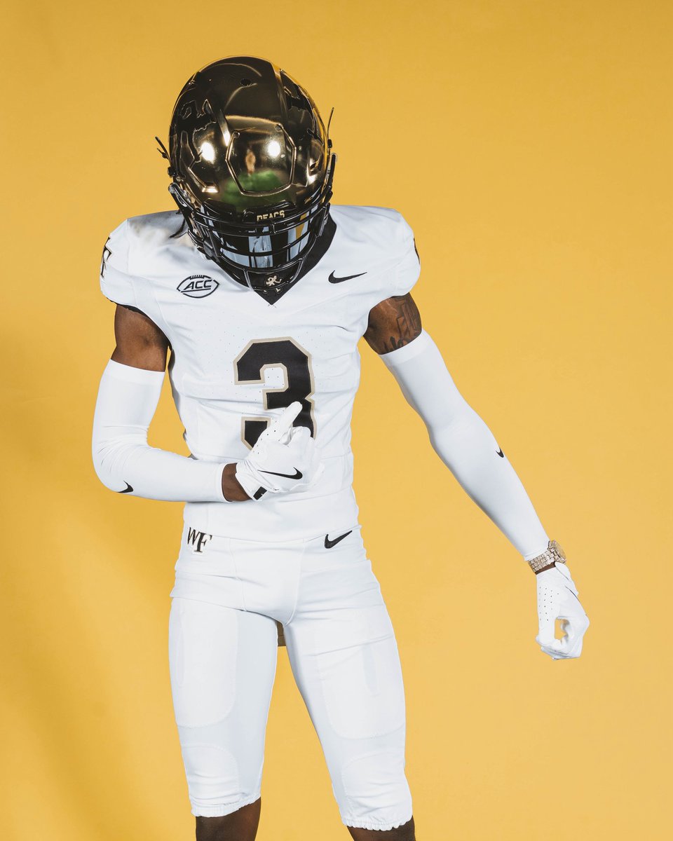 JacquariParks1's tweet photo. DEACS! I will be home this week vs Stanford can’t wait to get there! https://t.co/36Fbmflgsb