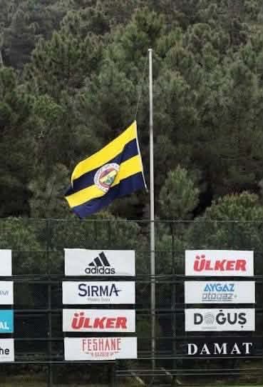 antifbbjk's tweet photo. @ofsiniroldumya Malum UEFA,dan Tescilli Şikeciler Yusuf Yusuf  😃

Şİkebahçemin güvenlik görevlisiydi tüh😏

Yaşasın #adalet https://t.co/tgUs8kXo9M