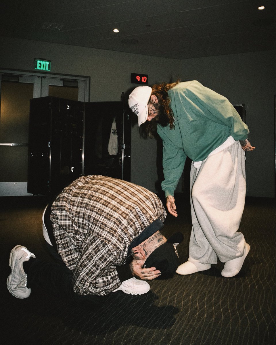 SUICIDEBOYS's tweet photo. WHATS YOUR FAVORITE $UICIDEBOY$ SONG

📷: @dill35mm https://t.co/s3Ps1NI9yv