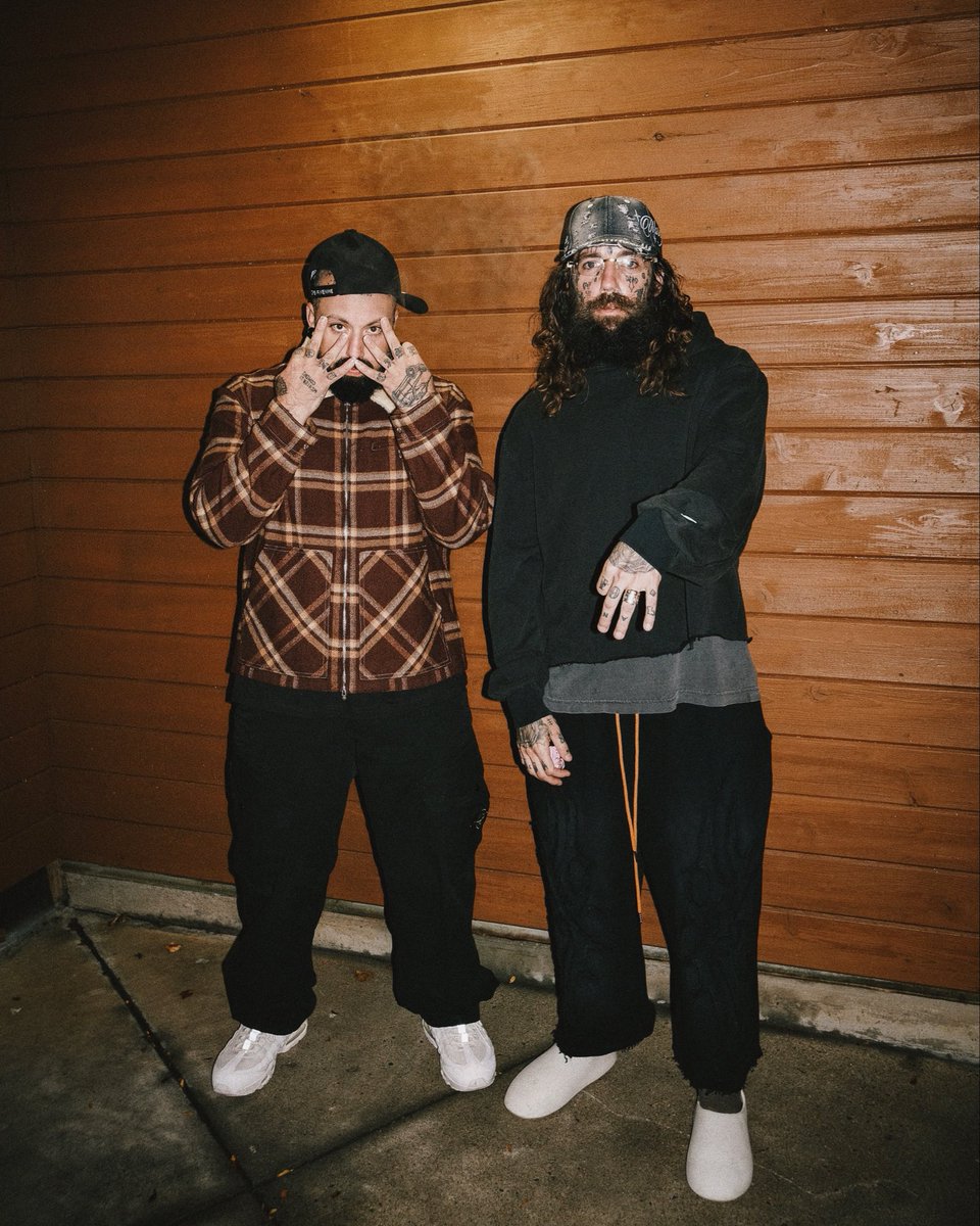 SUICIDEBOYS's tweet photo. WHATS YOUR FAVORITE $UICIDEBOY$ SONG

📷: @dill35mm https://t.co/s3Ps1NI9yv