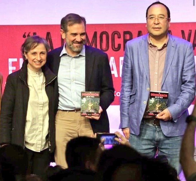 MvHalo's tweet photo. @AristeguiOnline No se confunda Carmen, usted perdió credibilidad desde ese día en el que se fue a parar con Lorenzo Córdova y Ciro Murayama. https://t.co/uE3WNC4o0Y