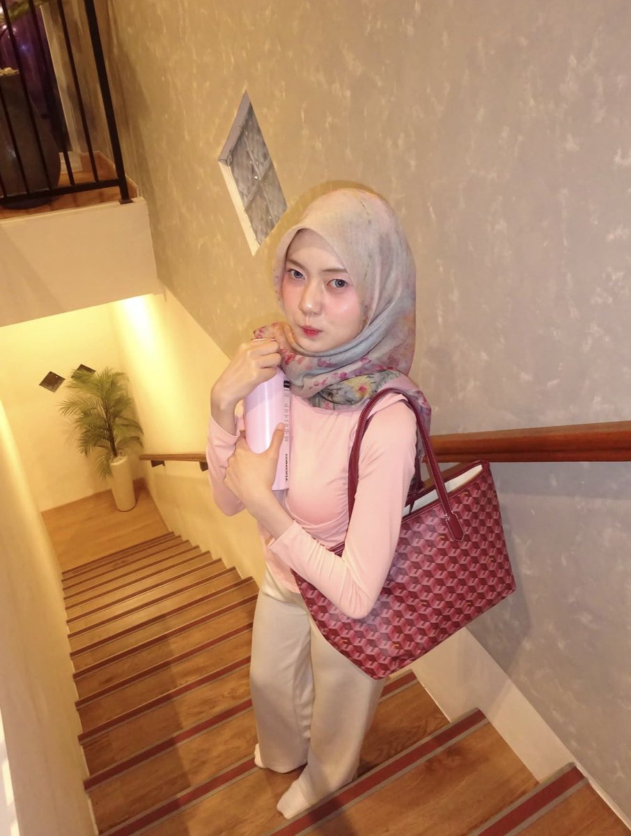 Hijabchicc's tweet photo. pink! https://t.co/kakNw44Bbp