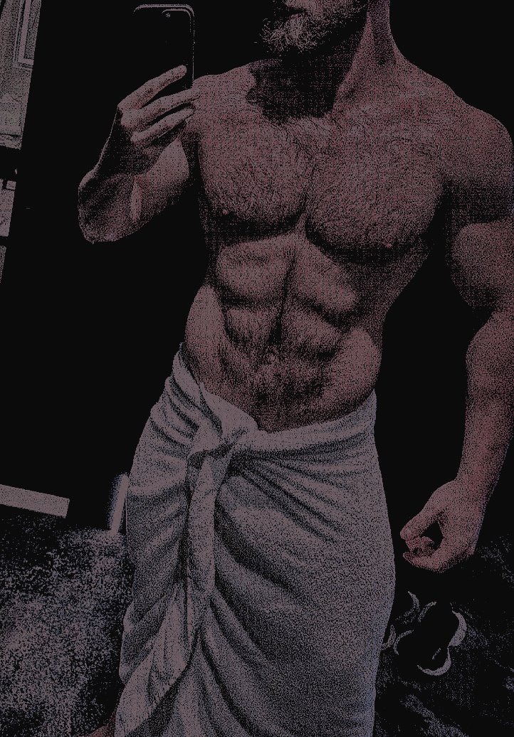UnrulyLukas's tweet photo. lukas pre and post shower. https://t.co/My9PEIhwo9