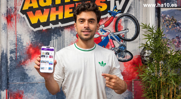ha10_es's tweet photo. Álvaro Hernández afronta el Mundial de Riyadh con el objetivo de conquistar el oro por @Pabl0_Hered1a en https://t.co/QYbfeTtSKE / @UCI_BMX @RFECiclismo #BMXFreestyle #BMX #Flatland #BMXFlatland #Deporte #Ciclismo #Freestyle #Riyadh #MundialBMX #DeporteEspañol #HA10 https://t.co/LHJ0GUNdrN