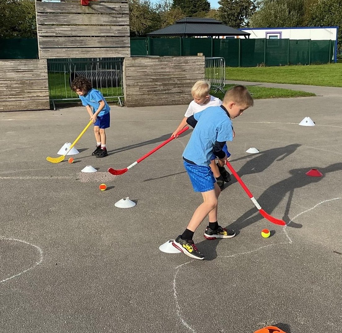 bpinfant's tweet photo. Our children had a fantastic time at Hockey Club after school club! Lots of energy, teamwork and determination as they developed their skills, practised their control and enjoyed being active together. π π₯
#BPIPE https://t.co/Mbn0sema2Z