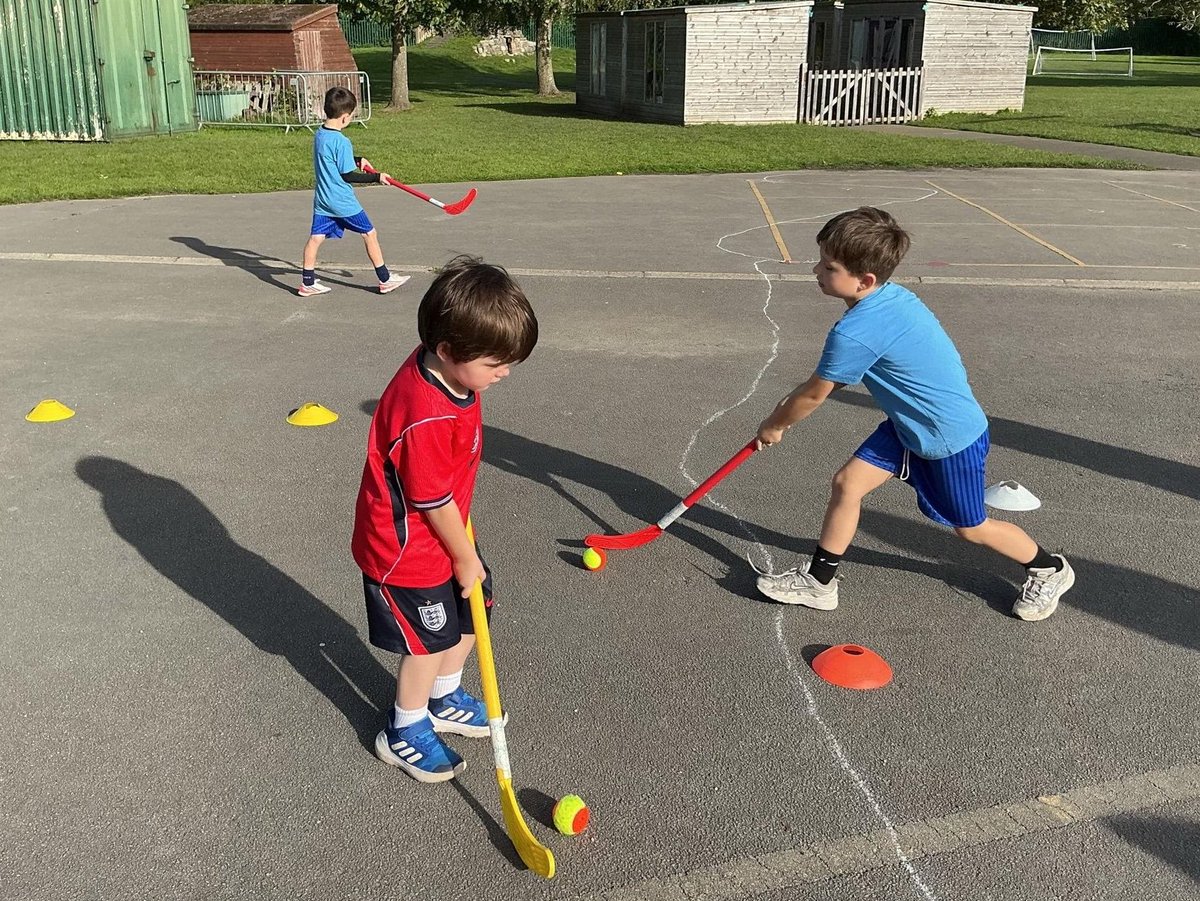 bpinfant's tweet photo. Our children had a fantastic time at Hockey Club after school club! Lots of energy, teamwork and determination as they developed their skills, practised their control and enjoyed being active together. π π₯
#BPIPE https://t.co/Mbn0sema2Z