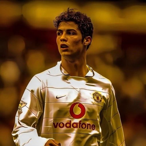 de_rhonic's tweet photo. Waiting patiently for Portugal to lose the game, and they will see. https://t.co/LMlUV17YeE