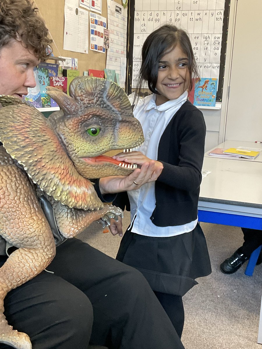 MarshfieldPS's tweet photo. 🦖 What an AMAZING Marshfield Fun Day! 🎉
The children had a roarsome time enjoying a very special dinosaur visit! 🦕 They had so much fun, made wonderful memories and thoroughly enjoyed their day. #MarshfieldFunDay https://t.co/eBmNhPxXzx