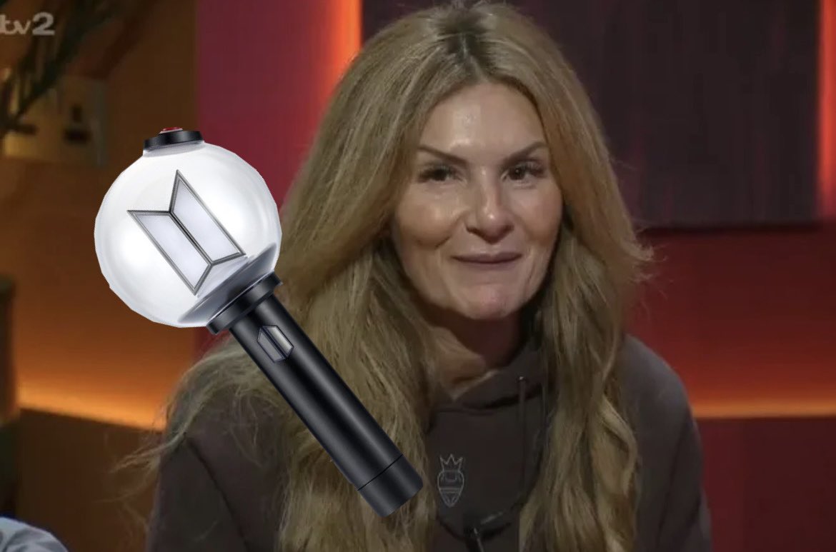 BBCRAVEPOO's tweet photo. BTS ARMY! My aunty Rochelle is taking part in #BBUK. Shes the biggest BTS fan and wants to win so she can buy BTS tickets and photocards. 

Shes up against a nasty hoe called Johanne who hates BTS and said Straykids is the biggest and best group. Please vote her out! https://t.co/8qexwJetkT