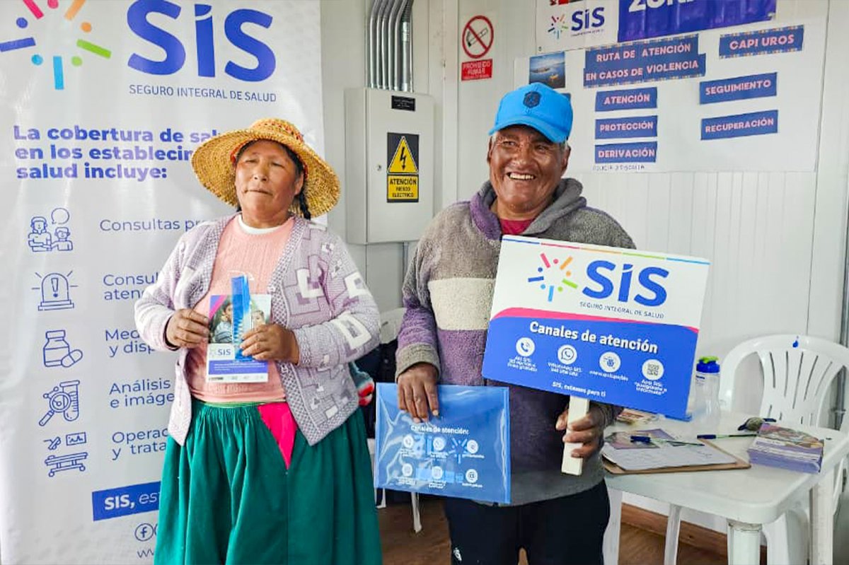 MidisPAIS's tweet photo. 🚤 ¡Los servicios del Estado también navegan por el Titicaca! 💙

En Uros Titino, #Puno, pobladores accedieron a cerca de 700 atenciones durante una jornada realizada en el Tambo del @MidisPAIS. https://t.co/8TZlCdvkQE
