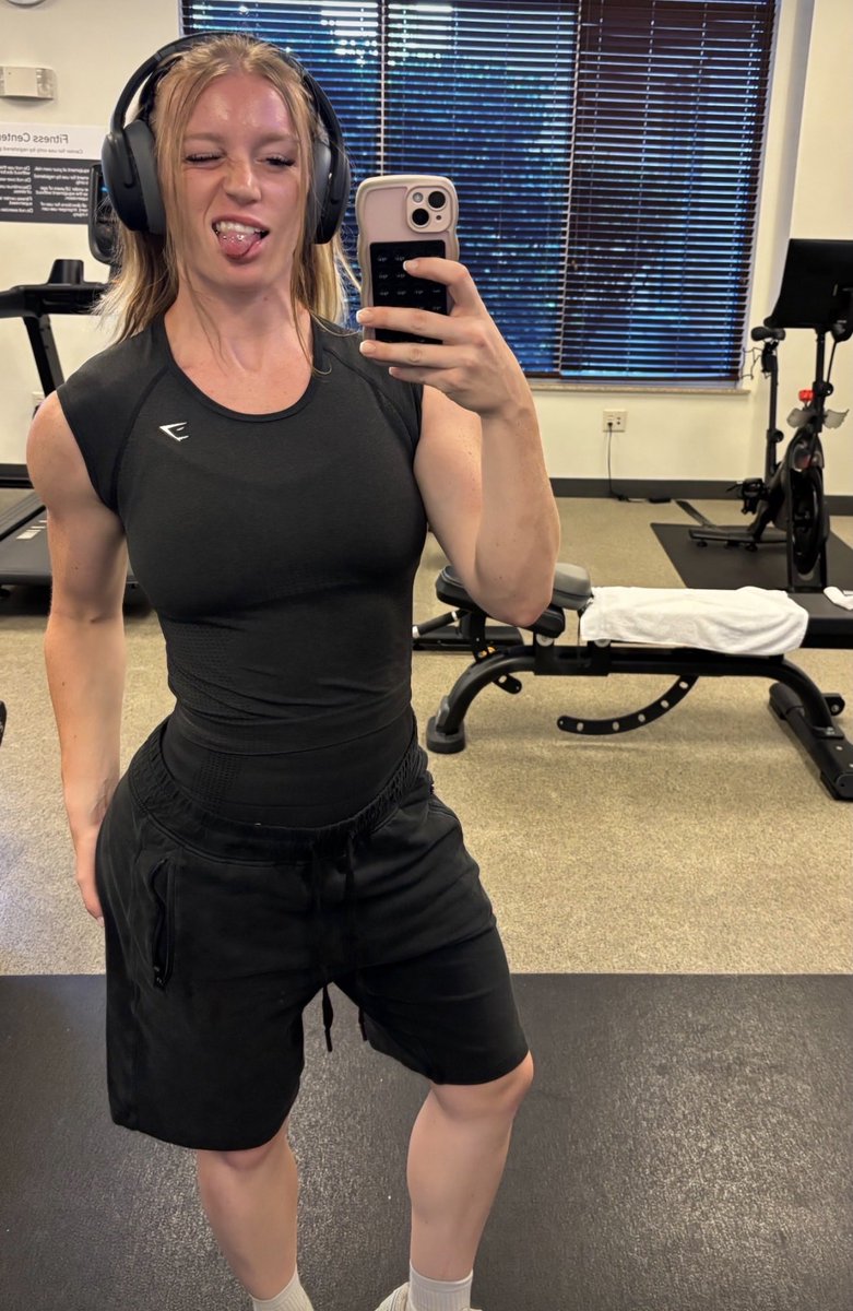 Anonyb172's tweet photo. who’s insta should i post first;) repost and comment 😈🥵
#wankchat #irl #submission #bbc #blacked #bnwo #hentai #horny #snowbunny #cum https://t.co/i9B0dRbfJ5