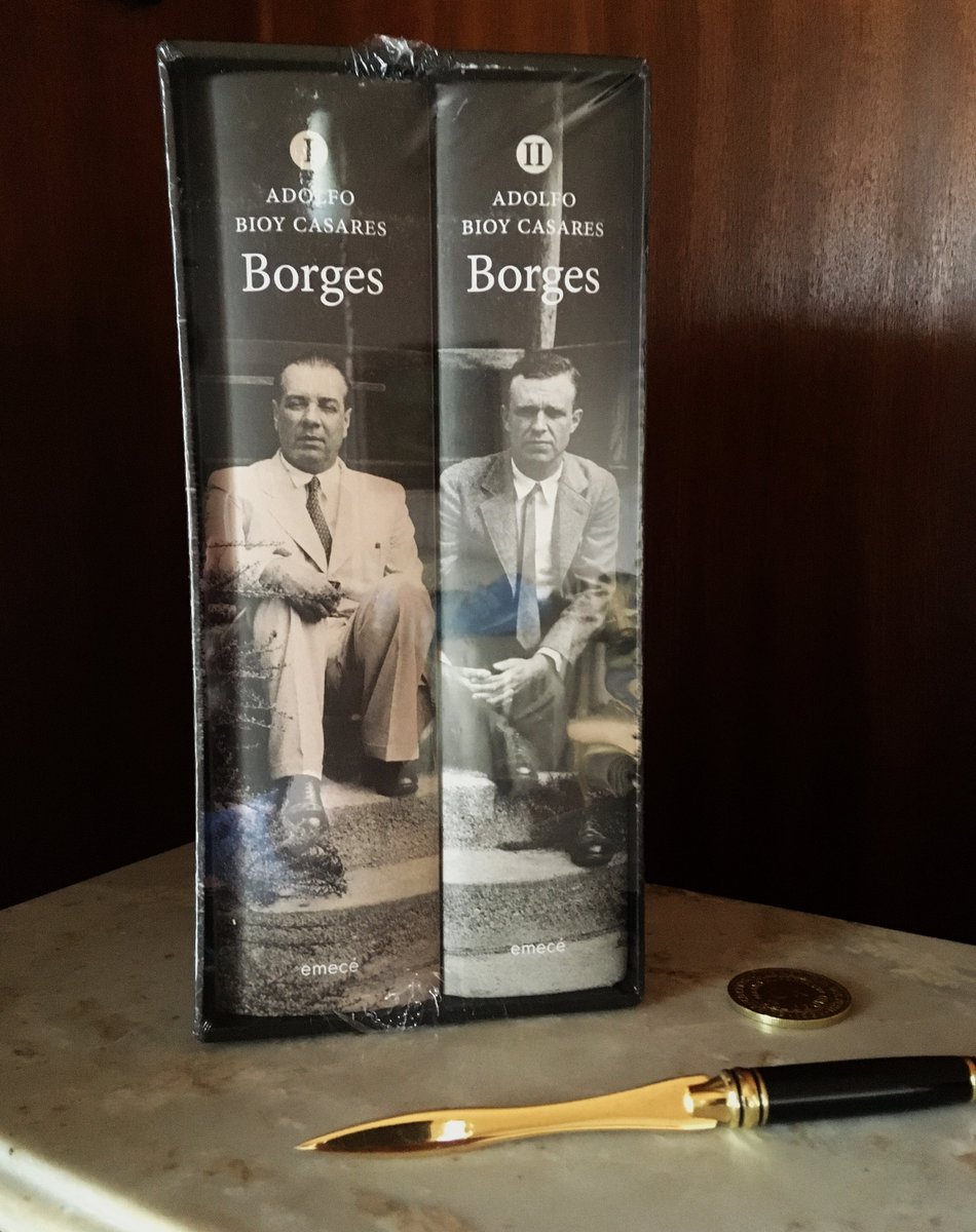 Lord_Fermor's tweet photo. Cuando veo estas cajas... ¡Éktashish!

#Bioy #Borges https://t.co/HvBqdehRjY
