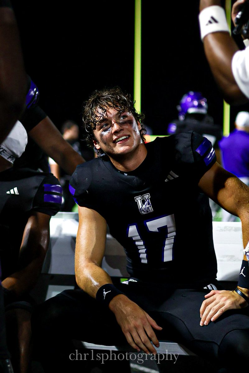 ZephyrKreye's tweet photo. 5-0 🐺🐾🫟🫟 @AnnaCoyotesFB @CoyoteFBNetwork @ANNAISDSports @AnnaQBClub @GPowersScout @BrandonHuffman @GregBiggins @samspiegs @adamgorney @SWiltfong_ @ChadSimmons_ @Marchen44 @Hayesfawcett3 @CKennedy247 @TomLoy247 @ProfessorDiggs https://t.co/YuH4x7EDcA