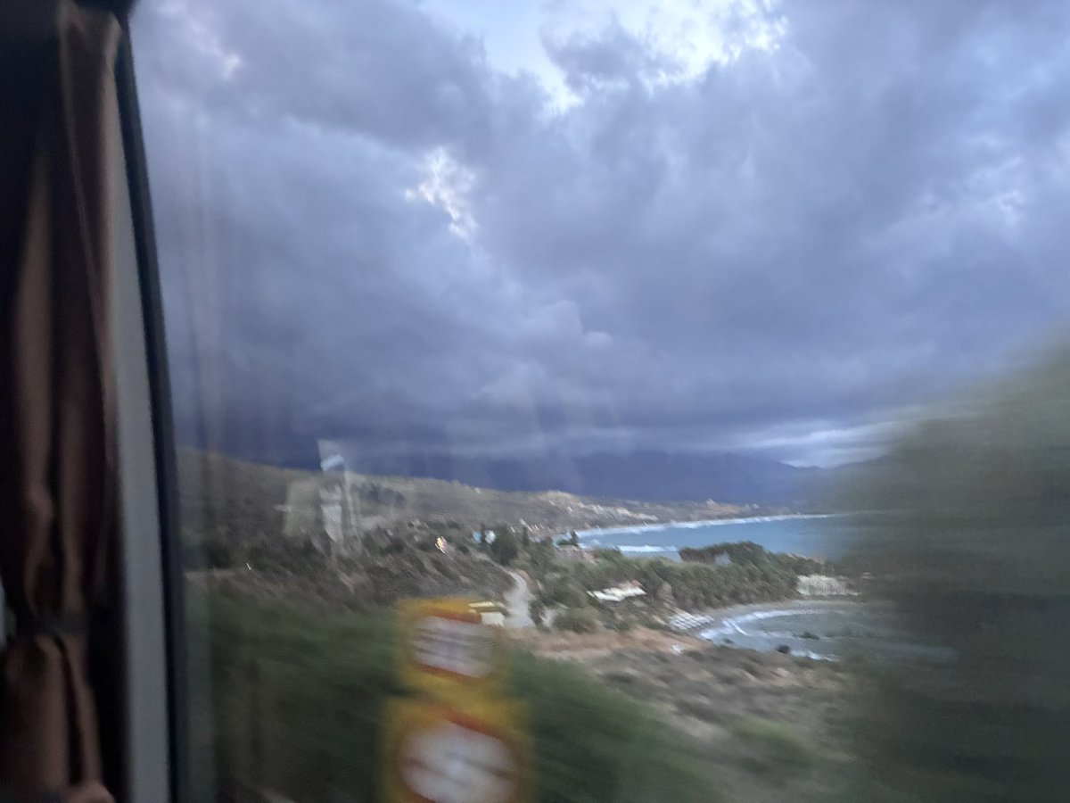 aq3mw's tweet photo. crete again https://t.co/HDOIC6lojg
