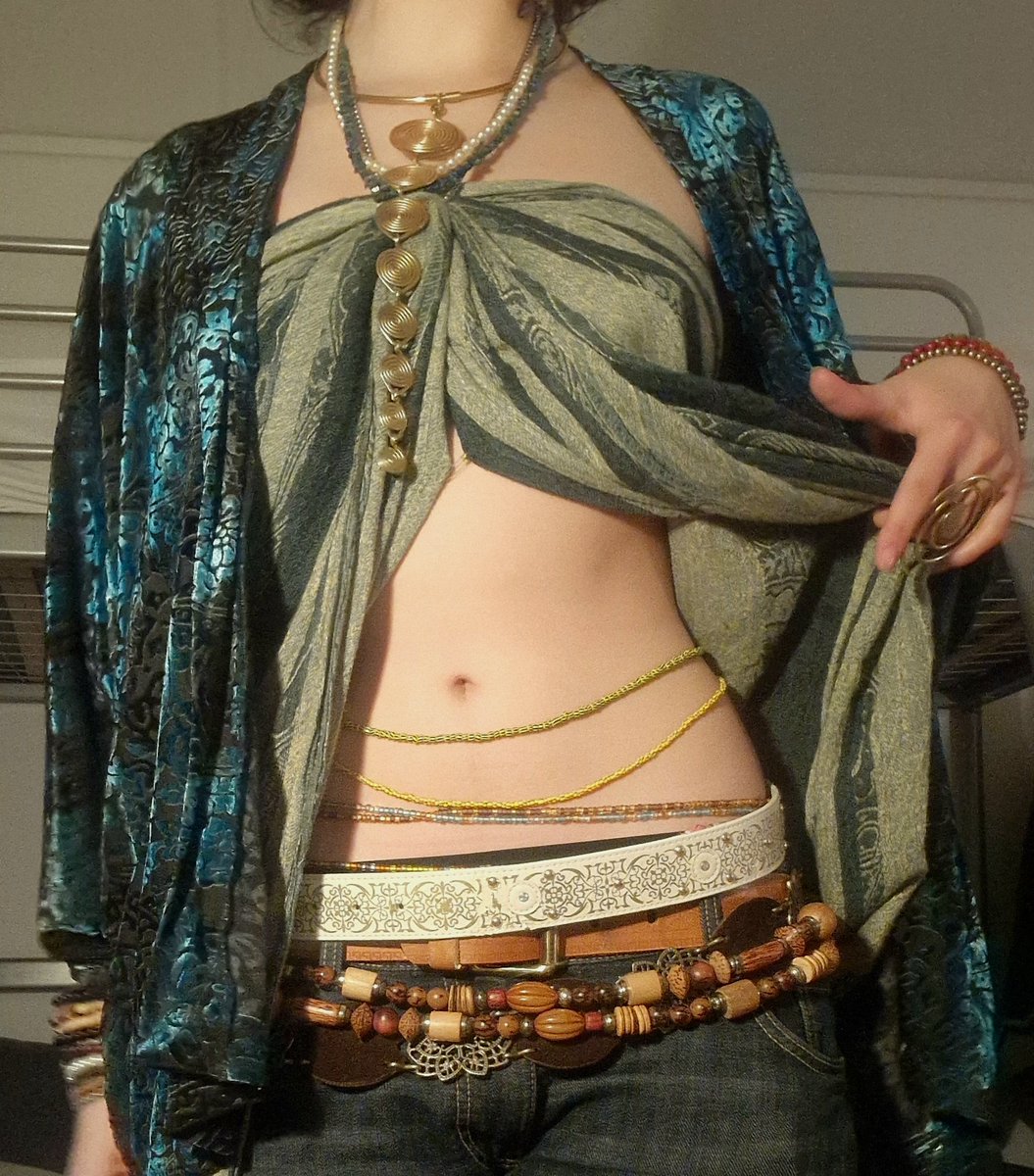 acid___angel's tweet photo. ootd https://t.co/Eswo18XVC6