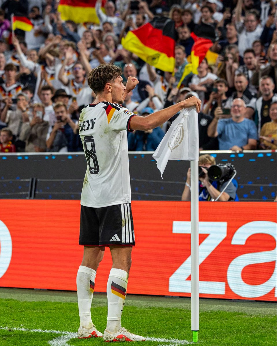 RisingStarXI's tweet photo. GERMAN RISING STAR! 🇩🇪 🚀 https://t.co/Vv19D97XBe