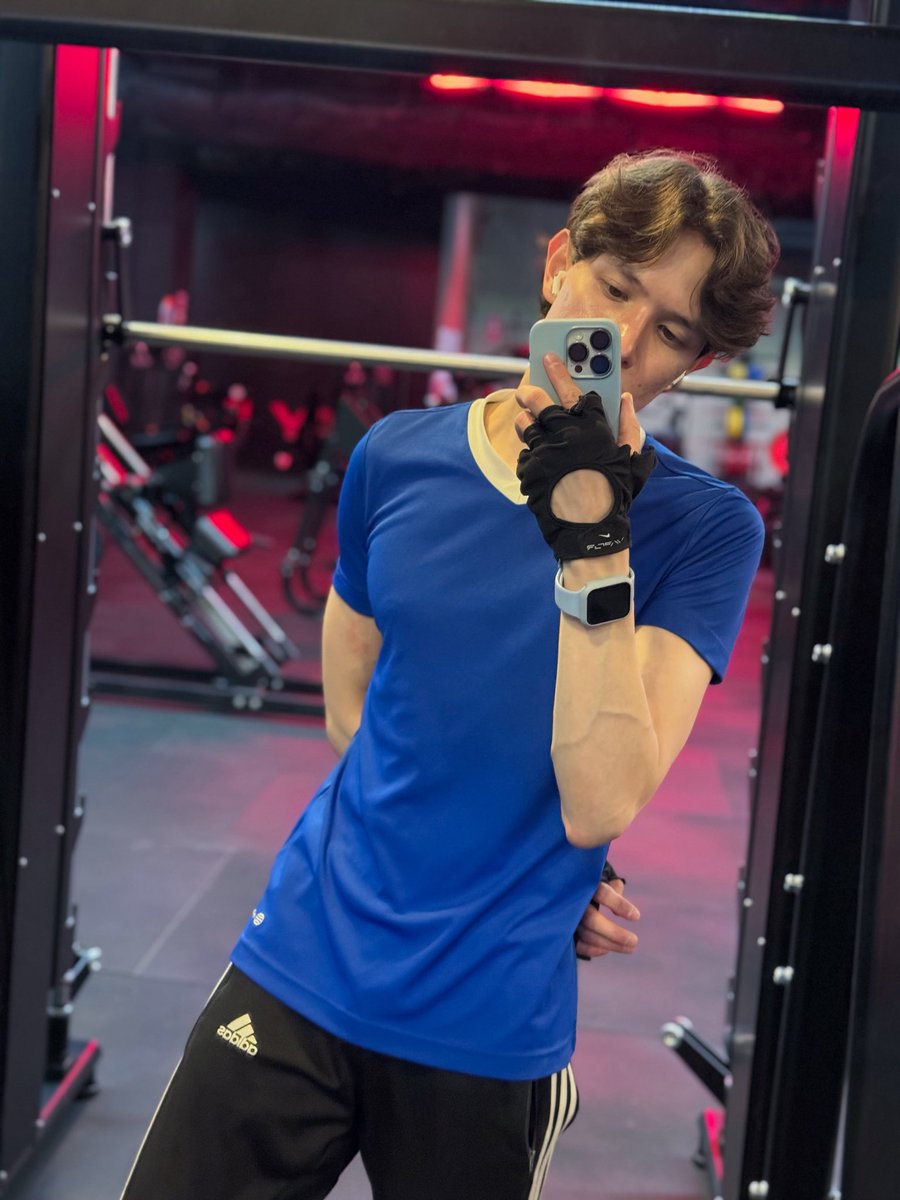 SaidBoyPop's tweet photo. No falto al gym más bien porque tengo un trastorno, di 🙇🏻‍♂️ https://t.co/BjIbD106mB