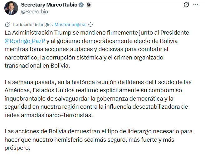 SputnikMundo's tweet photo. 🇺🇸🇧🇴 Washington apoya al Gobierno de Bolivia tras detención de fiscal acusado de narcotráfico 

🚔 El secretario de Estado de EEUU, Marco Rubio, destacó el liderazgo de la Administración de Rodrigo Paz en la supuesta lucha contra el crimen organizado, por la captura del fiscal boliviano Roger Mariaca, quien estaba investigando al consultor político Fernando Cerimedo, acusado de intento de feminicidio y lavado de dinero.

🗣 "Las acciones de Bolivia demuestran el tipo de liderazgo necesario para hacer que nuestro hemisferio sea más seguro, más fuerte y más próspero", aseguró el encargado de la diplomacia estadounidense.

🗣 "La Administración Trump respalda firmemente al presidente Rodrigo Paz y al Gobierno democráticamente electo de Bolivia al adoptar acciones audaces y decisivas para combatir el narcotráfico, la corrupción sistémica y el crimen organizado transnacional en Bolivia", añadió.