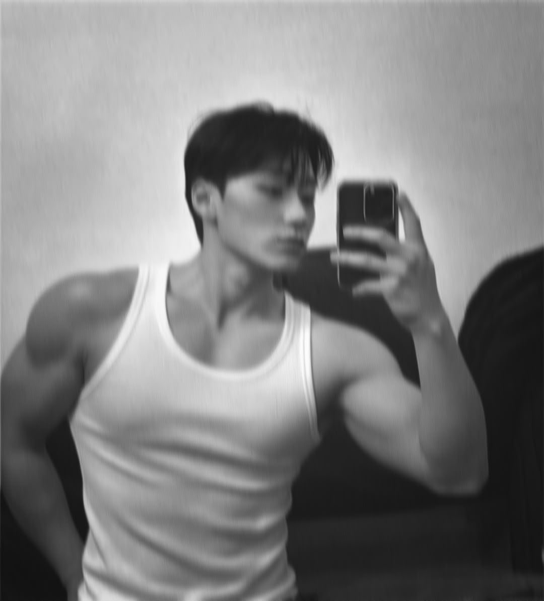 xmokend's tweet photo. ⠀⠀⠀ friend request.       ♱      ⦉ ۪𖥟 ⦊

name: Viktor Vogrincic.
age: 28.
zodiac sign: Scorpio.
ec: Single.
os: Straight. 
( + ) Tattos artist, Guitarist, Chest, Band, Mitski, Anime, Music, Reading, Drawing. https://t.co/CfUirs5dS2