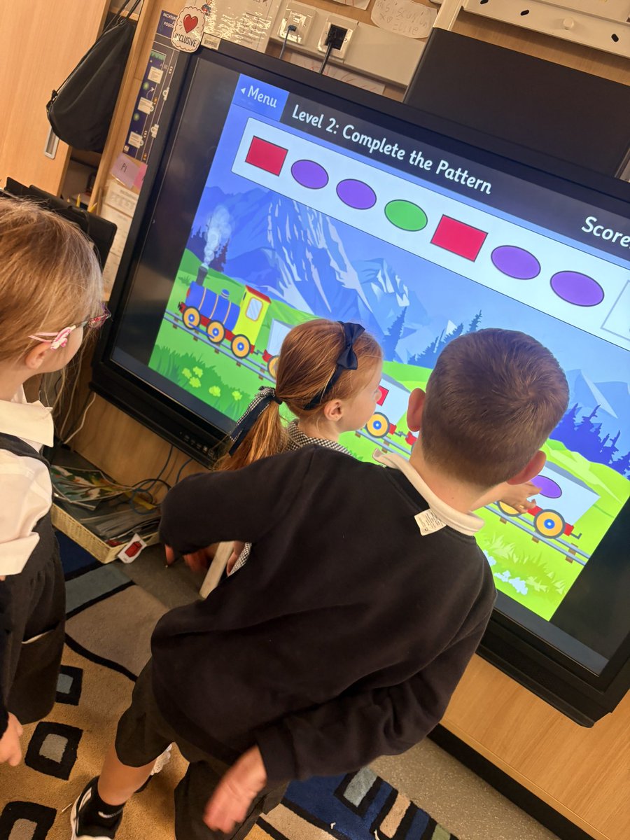 InchturePrimary's tweet photo. P1 have been learning about pattern as an order that is repeated #TeamInchture https://t.co/YRtdMqZsbC