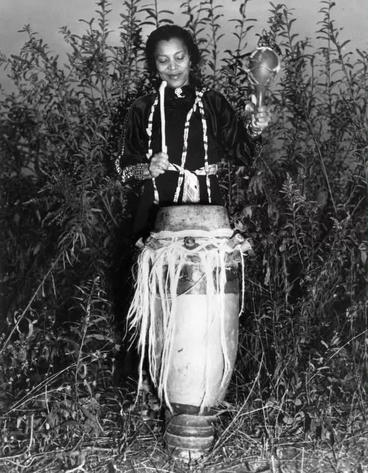 WixkedRastar's tweet photo. Happy Hoodoo Heritage Month 📿🪔🪶🤍 https://t.co/qnvisKJ0QN