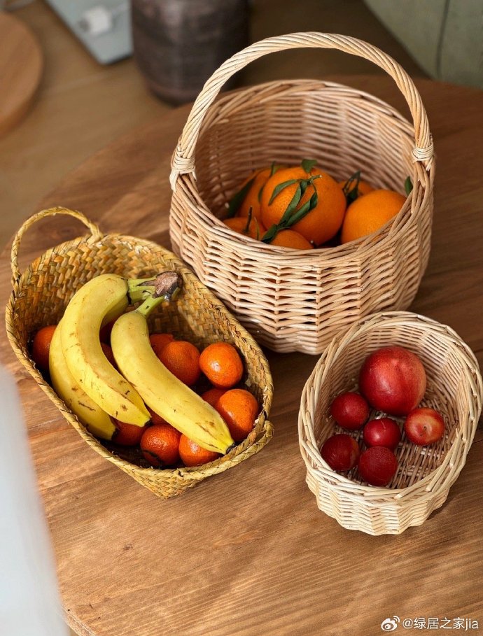 BaileyCeciqnpg's tweet photo. Compra rápida de verduras frescas de temporada y pan integral hoy en el mercado local  Solo los ingredientes más naturales para cocinar comidas ricas y saludables! https://t.co/MVjxL4Ivwr