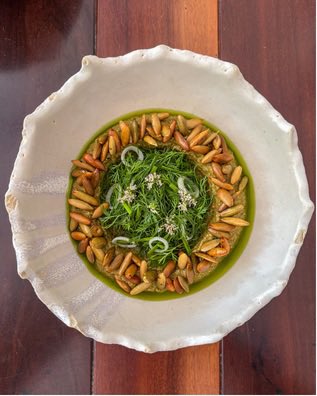 MexDestination's tweet photo. En el restaurante Arenal, el concepto Bajaloa reúne los sabores de Baja California y Sinaloa a través de los platillos del chef José Luis Hinostroza, inspirados en sus raíces y en los recuerdos de su infancia. https://t.co/ZgGiE1qWce