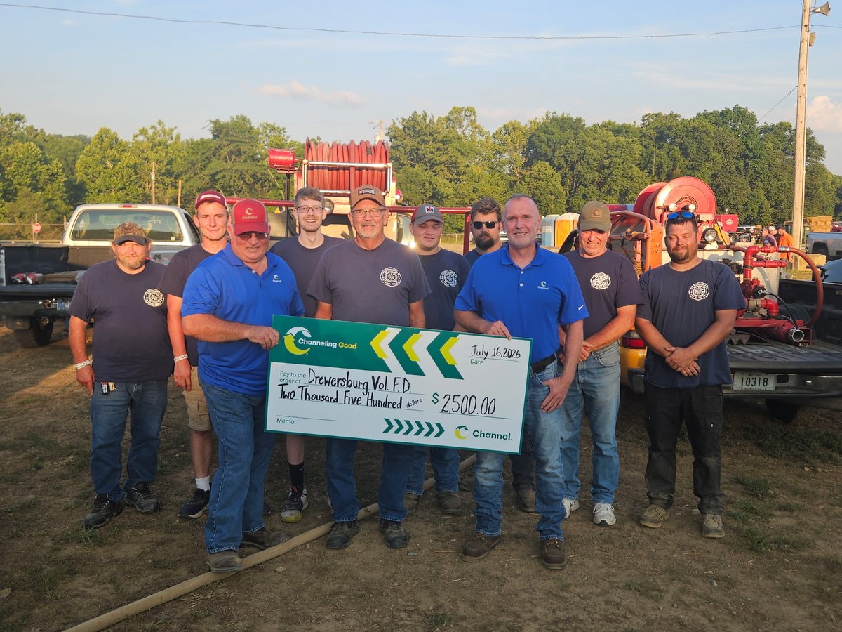 ChannelSeed's tweet photo. Good gear goes a long way when you're part of a volunteer fire crew, and that's exactly what SeedPro Todd Frondorf's #ChannelingGood nomination is helping provide!

With that support, the Drewersburg Volunteer Fire Department is one step closer to buying new breathing equipment, so crews can get in and out faster when seconds count. #AllInAllSeaon