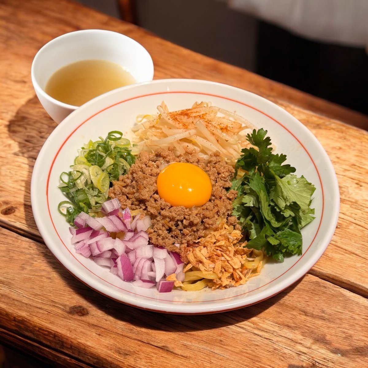 micchan_thank's tweet photo. おはようございます

10月2日(金)
昼11:00〜15:00
夜18:00〜22:00

週末に鶏ポタラーメンはいかがですか🍜

本日もお腹と心を満たす一杯を提供しますのでご来店お待ちしております😊
#RAMEN
#TOKYO
#大門
#浜松町
#芝公園
#東京タワー
#モノレール
#羽田空港 https://t.co/IJUeLaRbJm