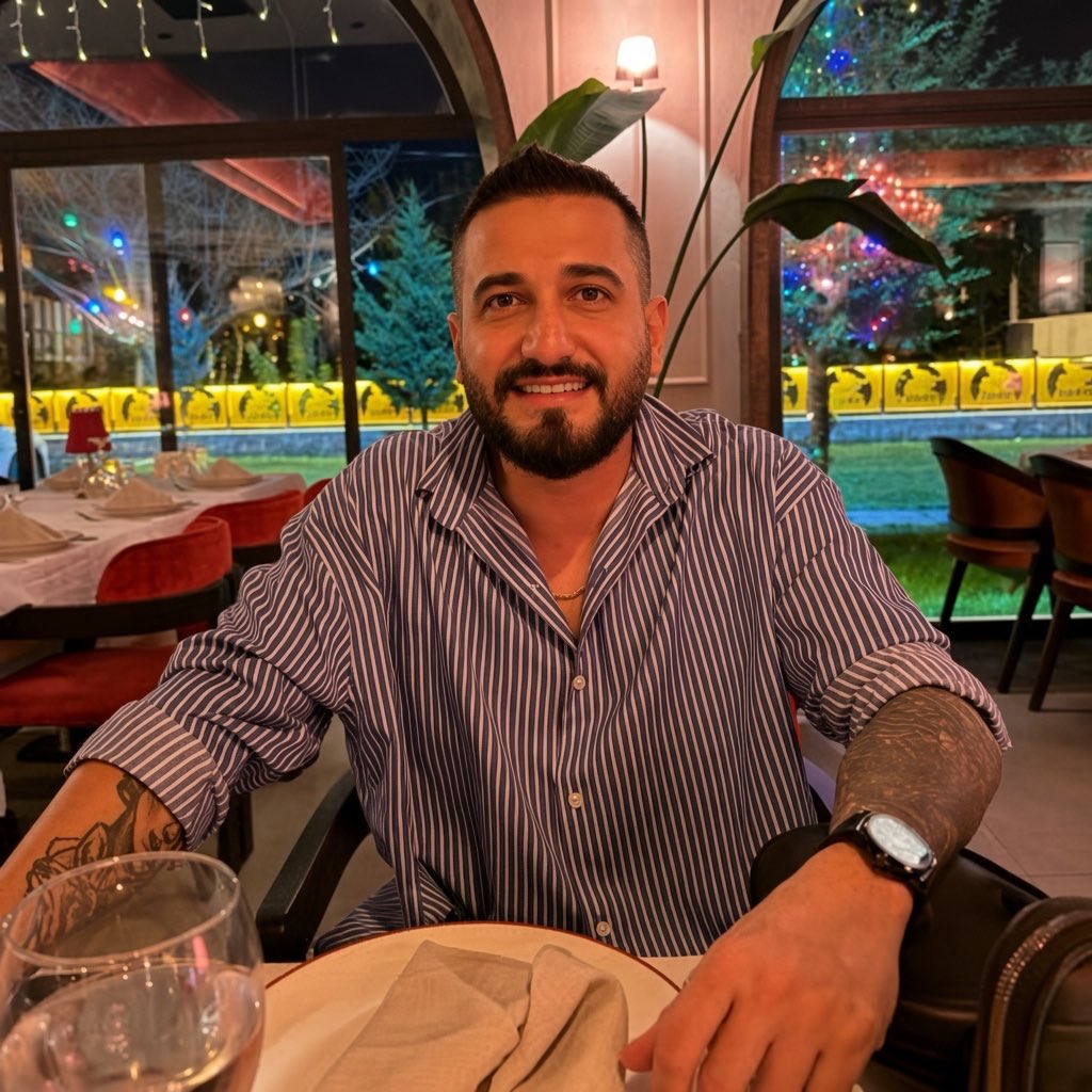 basakbugdaydj's tweet photo. #YeniProfilResmi https://t.co/WiaQexEcYI