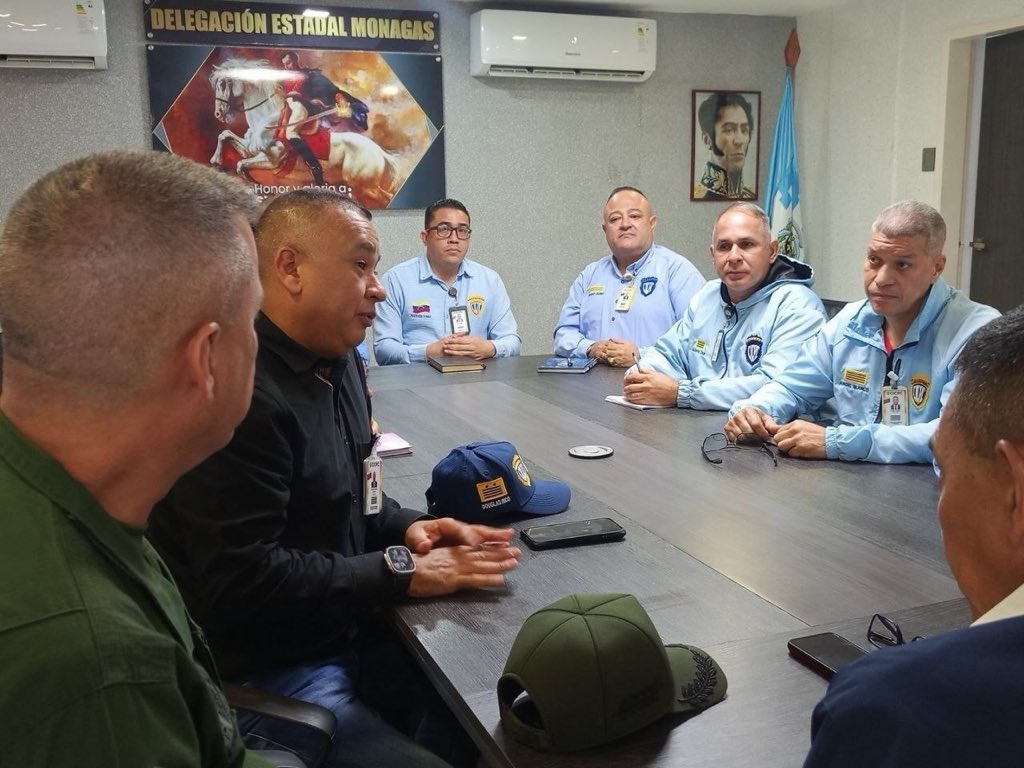 DMELTOCUYO's tweet photo. Para optimizar la investigación penal y la seguridad en Monagas, sostuve una reunión de trabajo con jefes de la Redip Oriental, Delegación Estadal y representantes de la ZODI 52°, ZCZGNB 51° y la Secretaría de Seguridad Ciudadana. https://t.co/z3G3F8KPFl