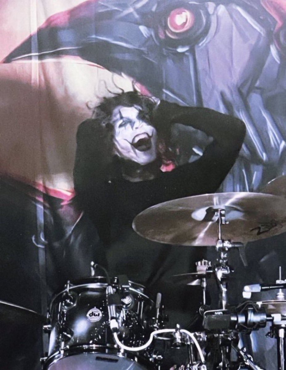 xheadachexx's tweet photo. the crow vinny was life changing https://t.co/Pnc7Ch19zs