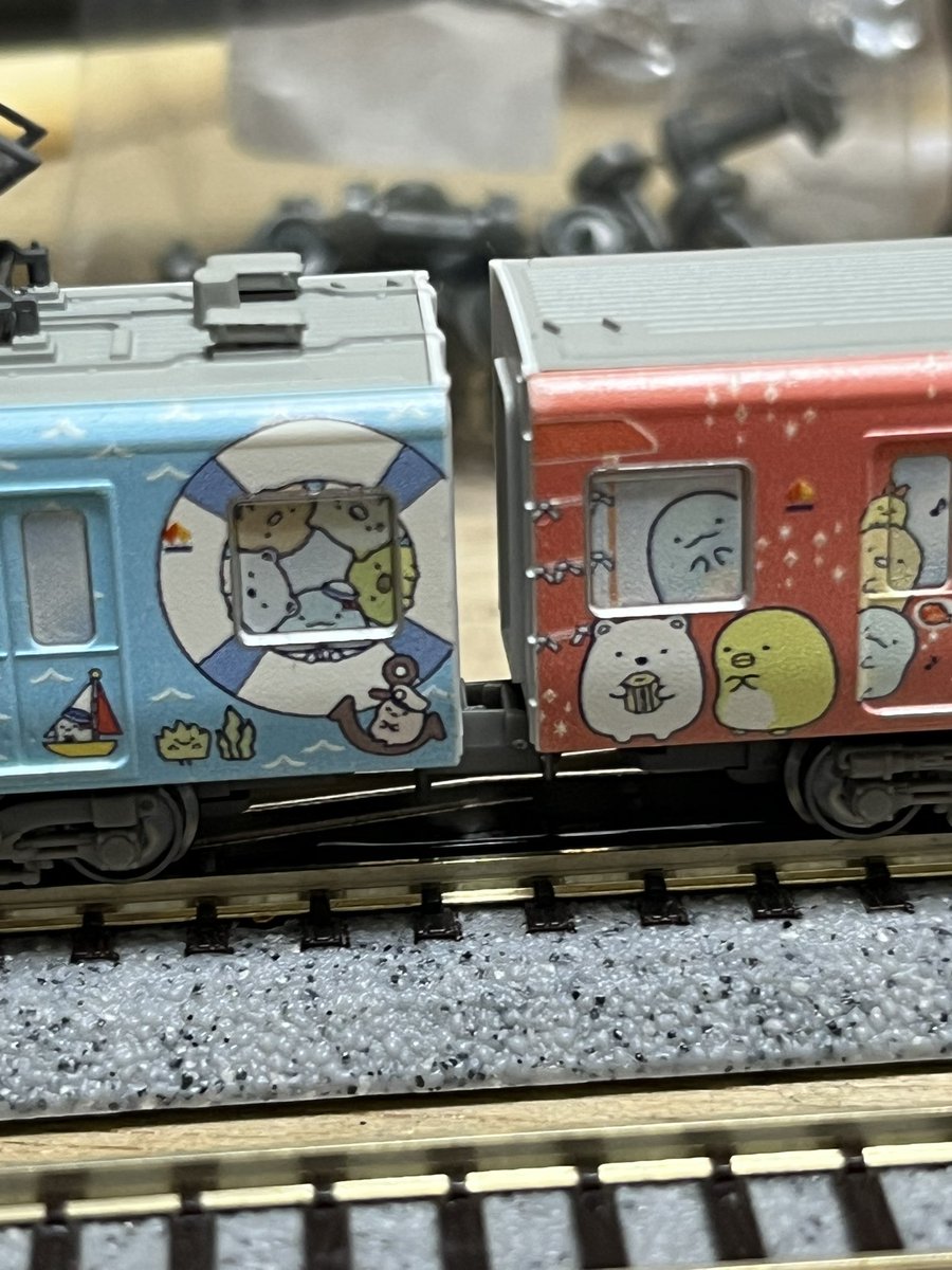 gqutx's tweet photo. 南海電車は模型のこの連結間隔でも「実物より狭い」という感想になる。狭けりゃいいってものでもない。 https://t.co/QVcDcMccUw