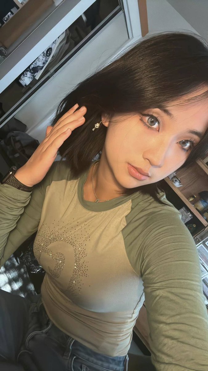 kukufvv8's tweet photo. risking GF
Please repost and expose her to get her gangbang photo https://t.co/JaFwvF9rn6
